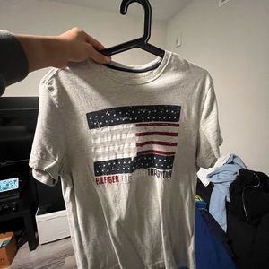 Tommy tshirt